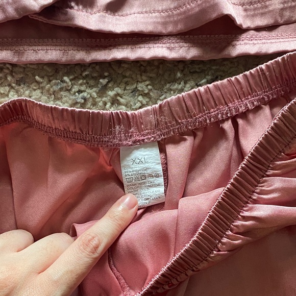 Satin Rose Pajama Set - Picture 2 of 12